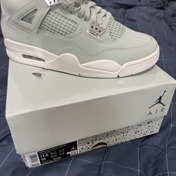 BRAND NEW JORDAN 4-SEAFOAM/SAIL WM SZ 11.5