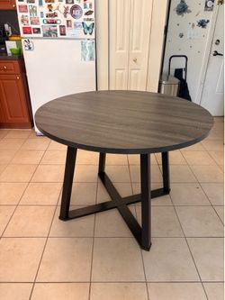 Black Round Table