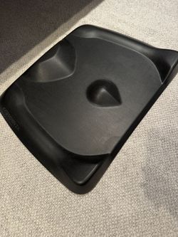 Standing Desk Anti Fatigue Topo Not-Flat Standing Desk Mat | The Anti-Fatigue Mat with Calculated Terrain