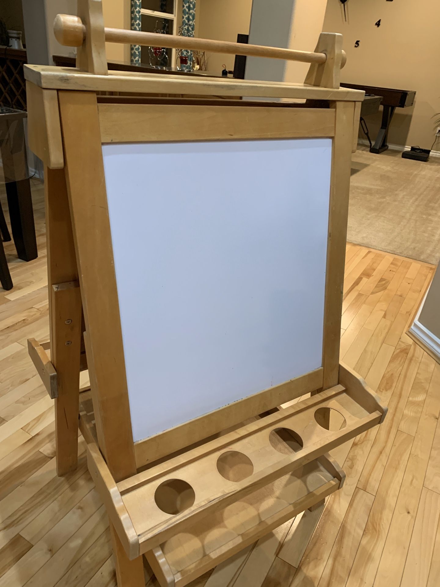 Easel in great shape. Solid!