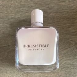 Givenchy Irresistible Nude Velvet Eau de Parfum Spray, Regular Size 2.7 fl oz