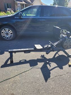 NORDICTRACK RW700 ROWING MACHINE ( DELIVERY AVAILABLE TODAY)