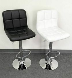 New barstools set.of 2