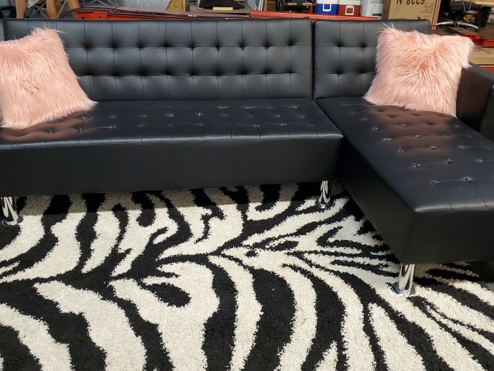 Black Leather Sectional/Sofa Bed