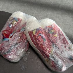 Xraehni Women’s Shoes Red with Multi-Color Laces Size 8.5-9 New 2 pairs