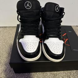 Jordan 1 Mid