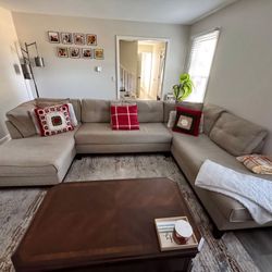Sectional Couch 