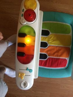 Fischer piano for baby great condition works great