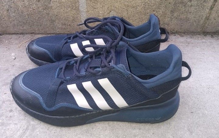 Adidas ZX 2k Pure Boost Size 9.5 Mens