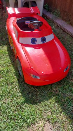 PENDING - FREE Speed McQueen ride on car