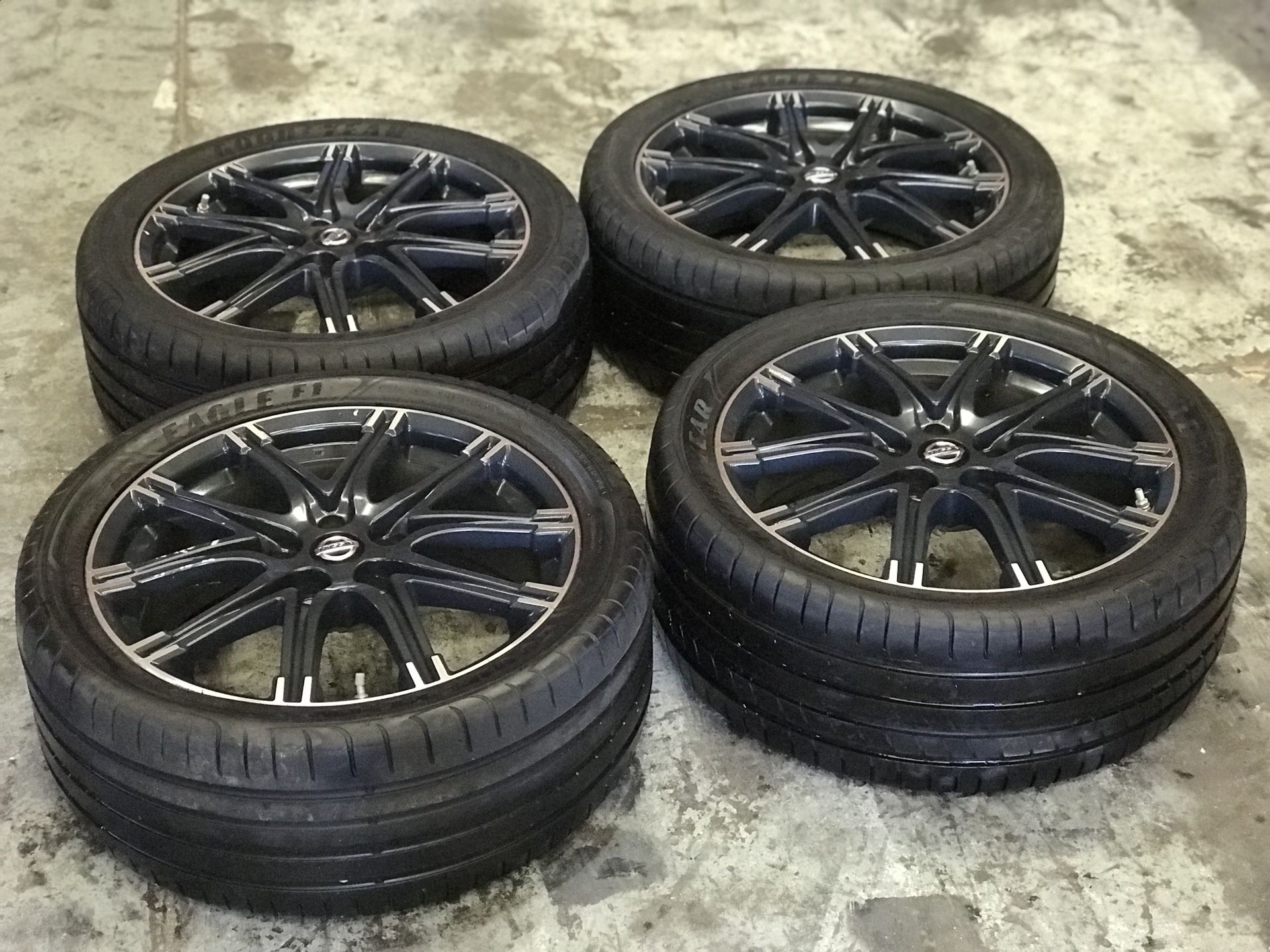 Nissan Juke Nismo wheels with 245/40/18 Goodyear Eagle F1 tires