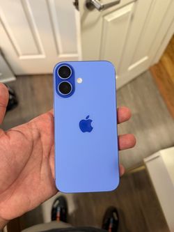 iPhone 16 unlocked