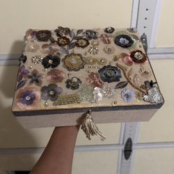 Embroidered Jewelry Box