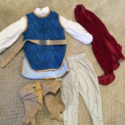 Disney Boy 4T  Snow White King 