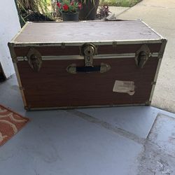 Vintage Seward Trunk Travel Storage Coffee Table