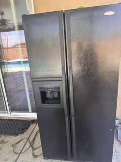 Refrigerator 