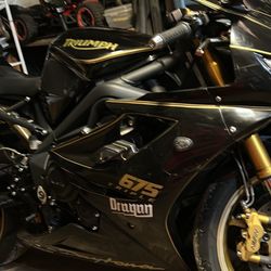 Daytona Triumph 675