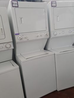 Kenmore 27 in stackables washer dryer working perfectly with 4 months warranty