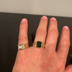 14k Solid Gold Rings “Non Real Emerald” 1Inch Wide 6.4 Grams “Real Diamond” 1Inch 6.5 Grams Obo