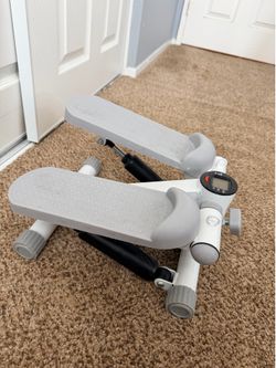 Mini stepper with digital display