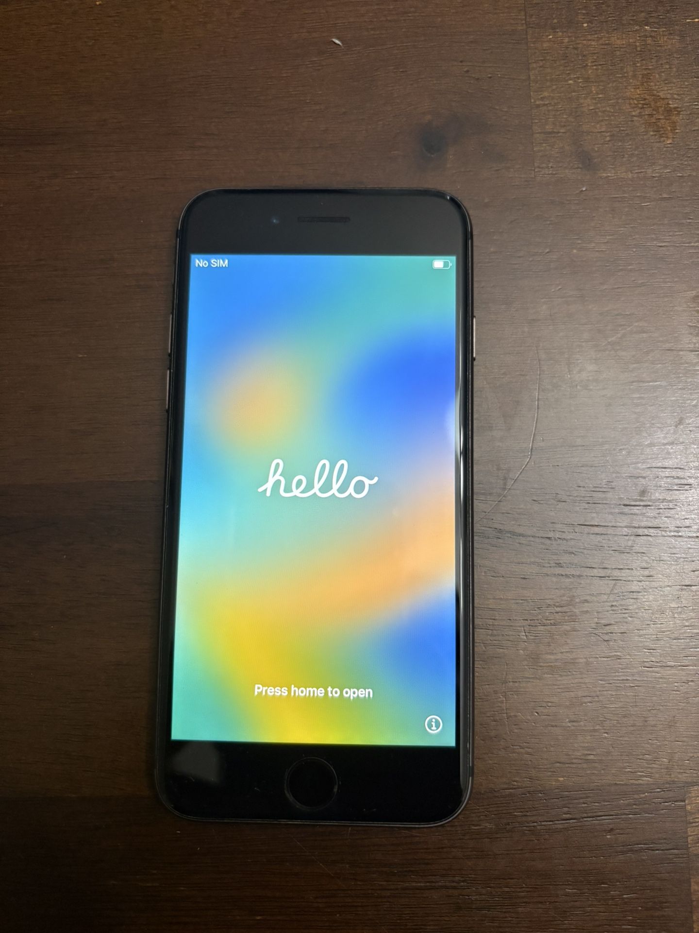 iPhone 8 64 GB UNLOCKED