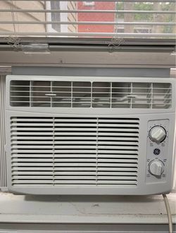 Air conditioner 5000 BTU for sale