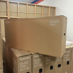 Samsung HW-Q910D 9.1.2 Channel Soundbar Subwoofer 2 Rear Speakers - Display Model With 1 Year Warranty