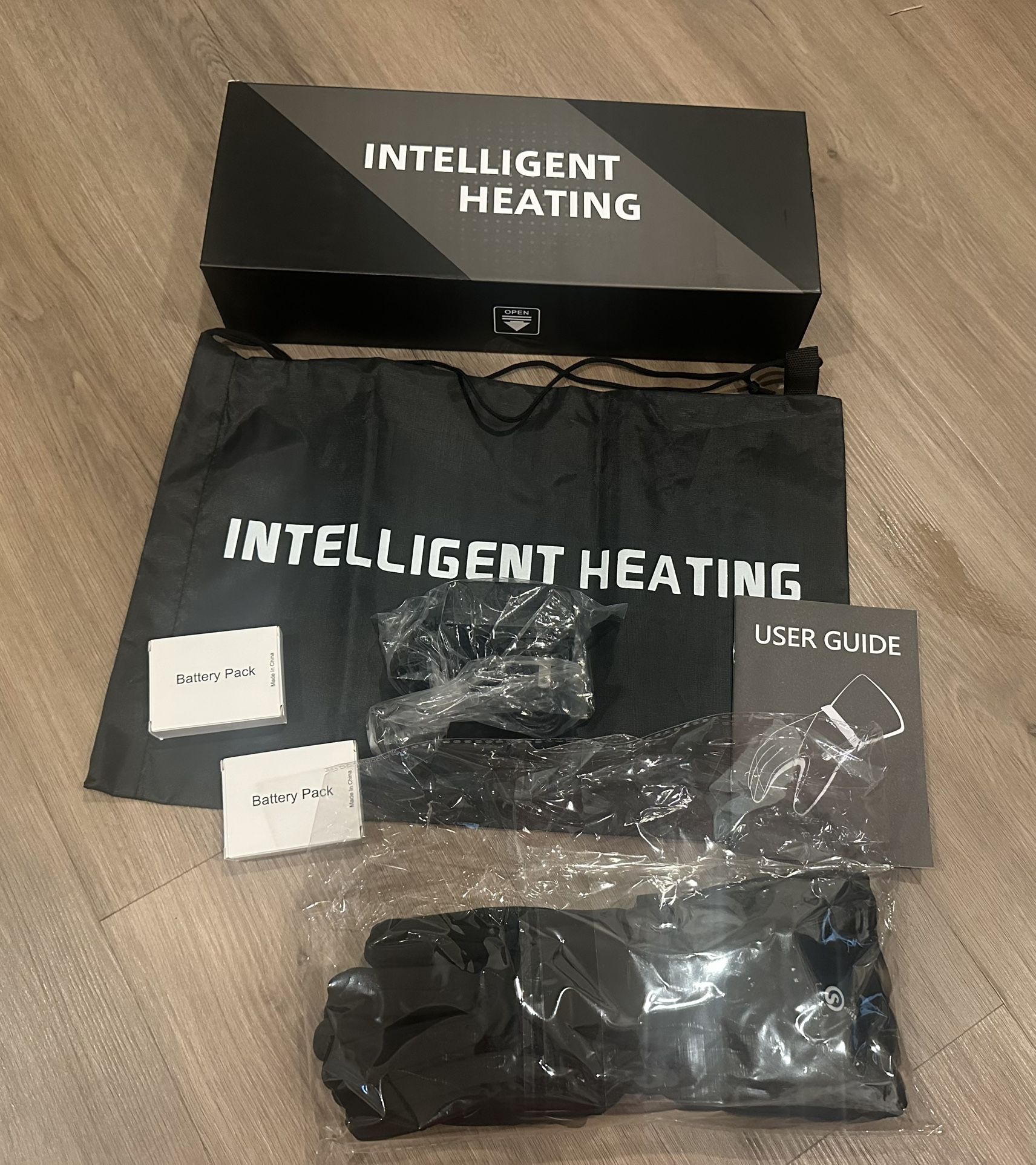 Battery Heated Gloves Size S/M Hand Warmer Intelligent Heating, New, Never used