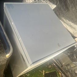 Arctic King 5 Cup Freezer 