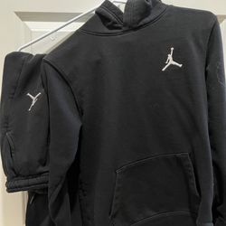 Jordan Kids, MJ Essentials, Pullover  Hoodie Sweatpants   Size YL Black