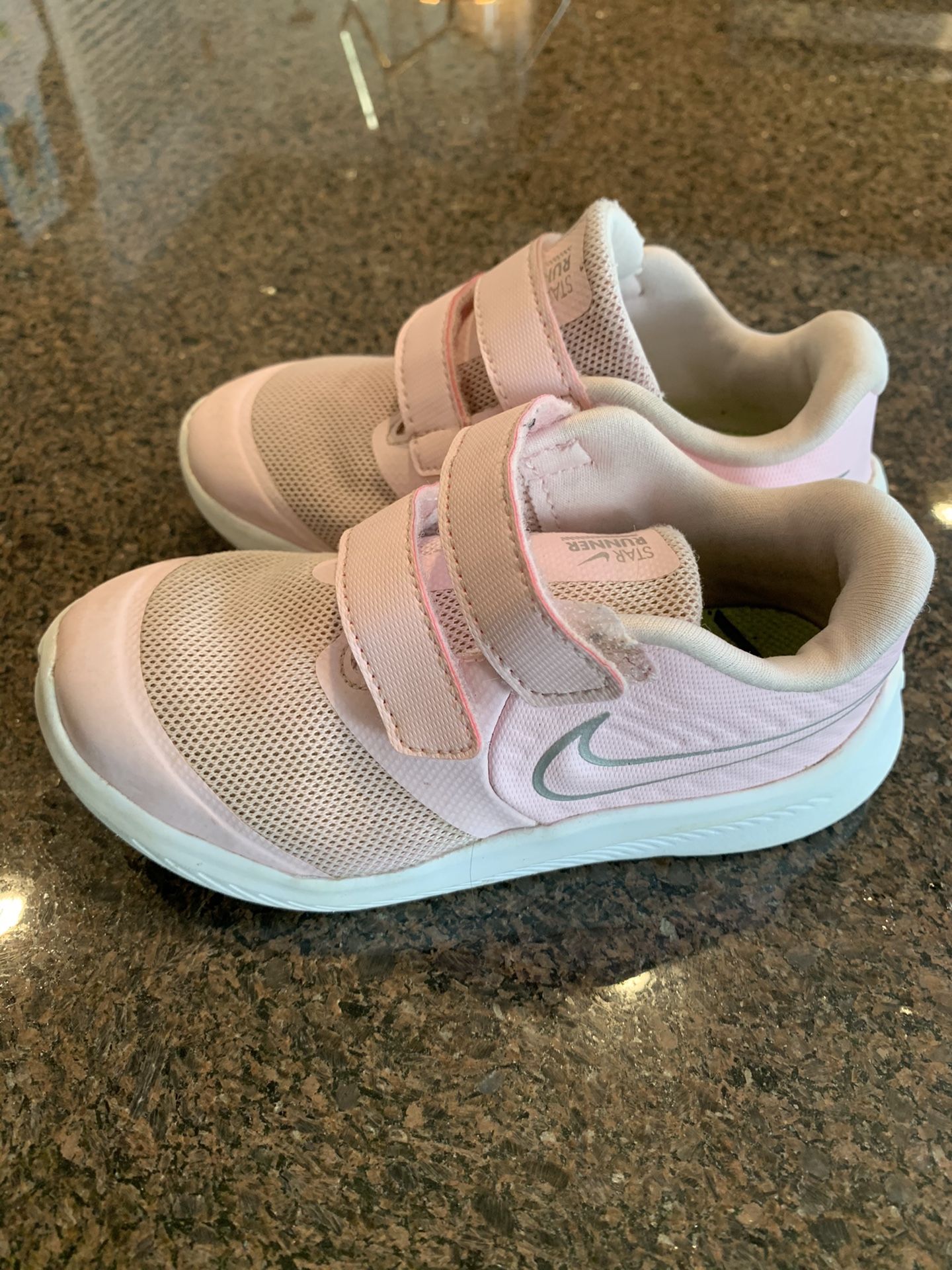 Kids Nike size 9