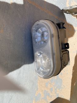 Driver headlight for 2008 - 2014 Dodge Challenger