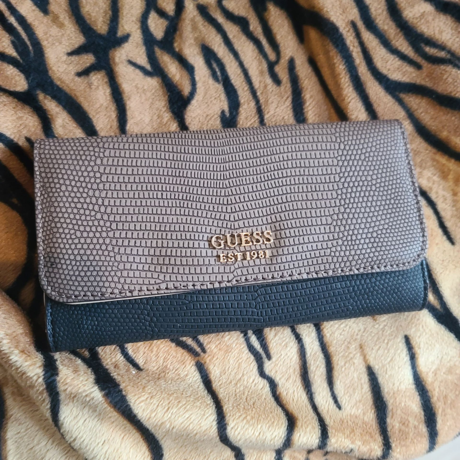 Guess Wallet
