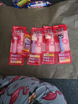 Hello Kitty And Friends Pez Dispensers 