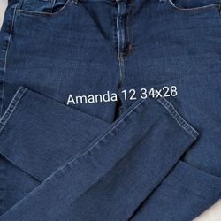 Womens Gloria Vanderbilt Amanda Denim Blue Jeans 12. Very Dark Blue, 34x28x11Rise. 86% Cotton, 13% Polyester, 1% Spandex, Sri Lanka. Excellent Conditi