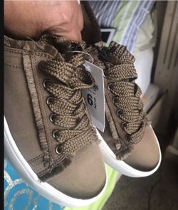NEW Sz 6.5 Olive Green Satin Tennis Shoes  SALE. $10. 🍀