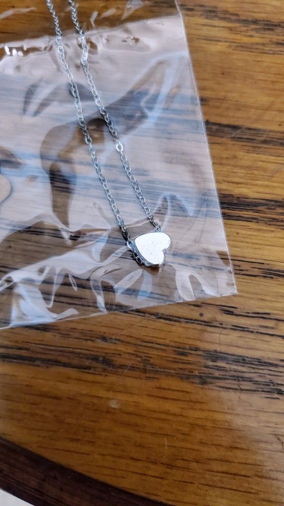 Girls Silver Heart Necklace