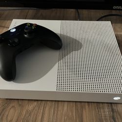 Xbox One S  Digital 