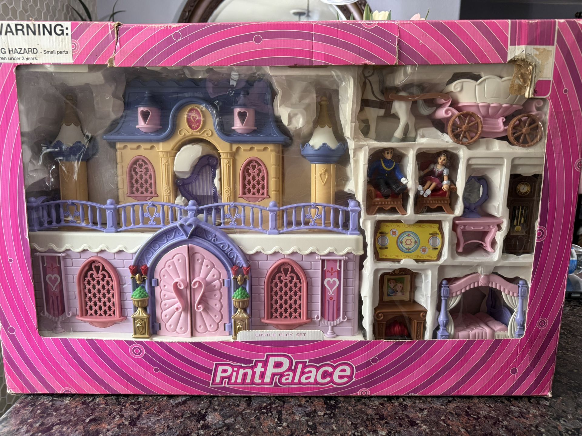 VINTAGE CASTLE PLAYSET PRINCE AND PRINCESS CASTLE TOY OBO