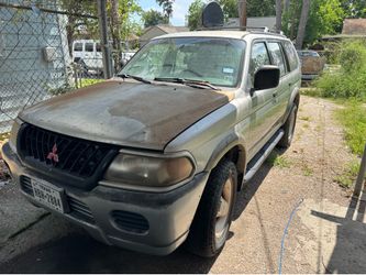 2000 Mitsubishi Montero