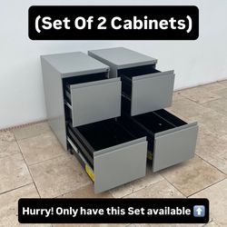Rolling Office Metal File Cabinets (Set Of 2) Pickup Today Available (NO KEYS)