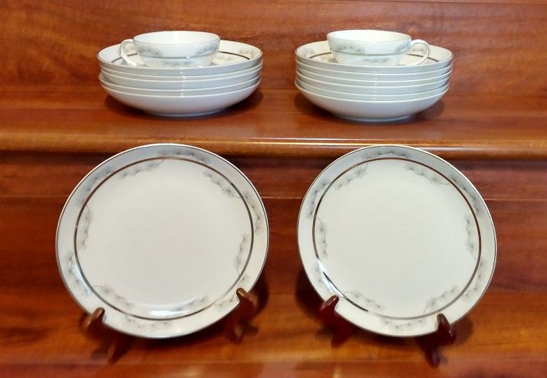 FUKAGAWA ARITA Pattern 723 Set