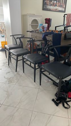 Set of 4 Black Modern Dining Chairs
