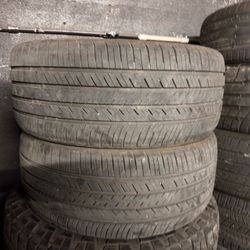 265/35/22 two tires used in good condition