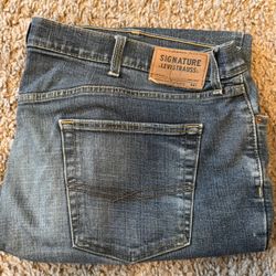 Levi’s Strauss Signature Mens Sz 46x30 S61 Relaxed Excellent Shape! 