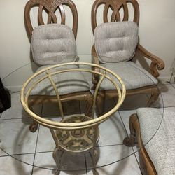 Dining table With chairs