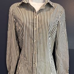 Like New Women’s Medium Zara Basic Striped Collared Shirt $12