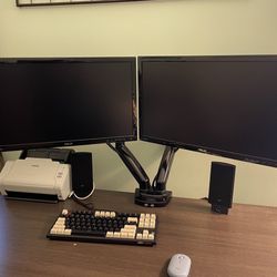 Dual LCD Desk Mount - pickup only