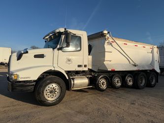 2005 Volvo
