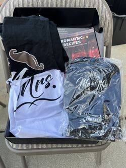 Couples Apron & Recipe Set